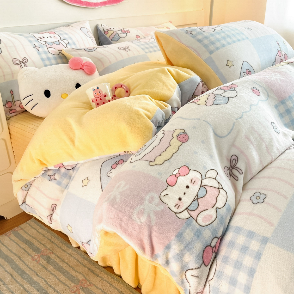 91家纺网 家纺一手货源 找家纺 摩妮卡 2025新款牛奶绒印花夹棉床盖印花四件套 甜梦屋-黄