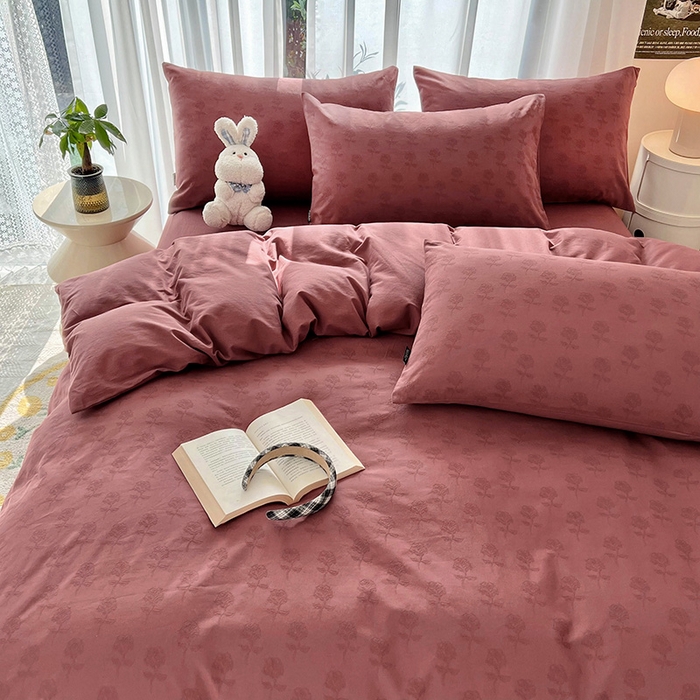 91家纺网 家纺一手货源 找家纺 宜代光年 2025新款三层纱60s水洗棉提花系列四件套 玫瑰佳人-红