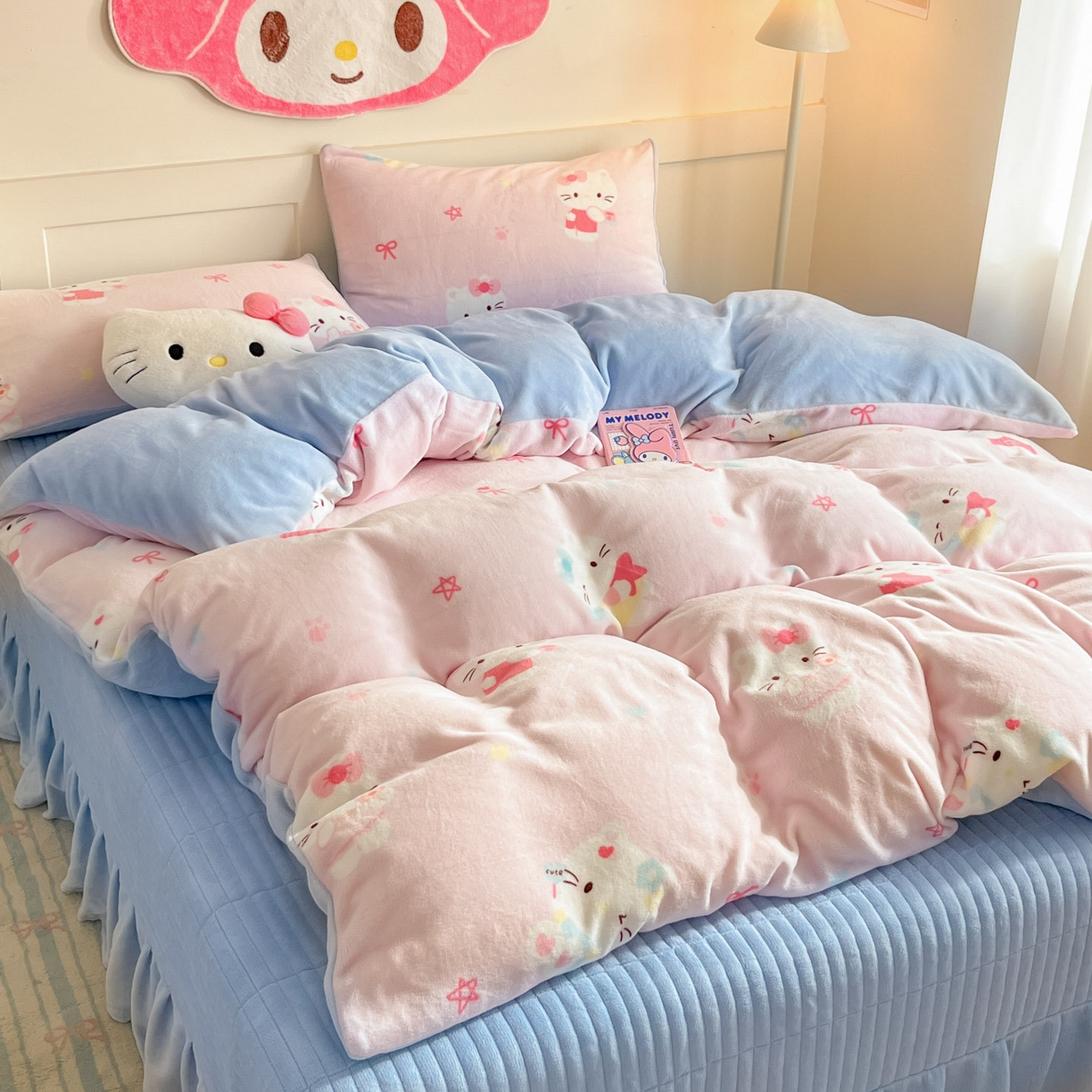 摩妮卡 2025新款牛奶绒印花夹棉床盖印花四件套 凯蒂粉梦