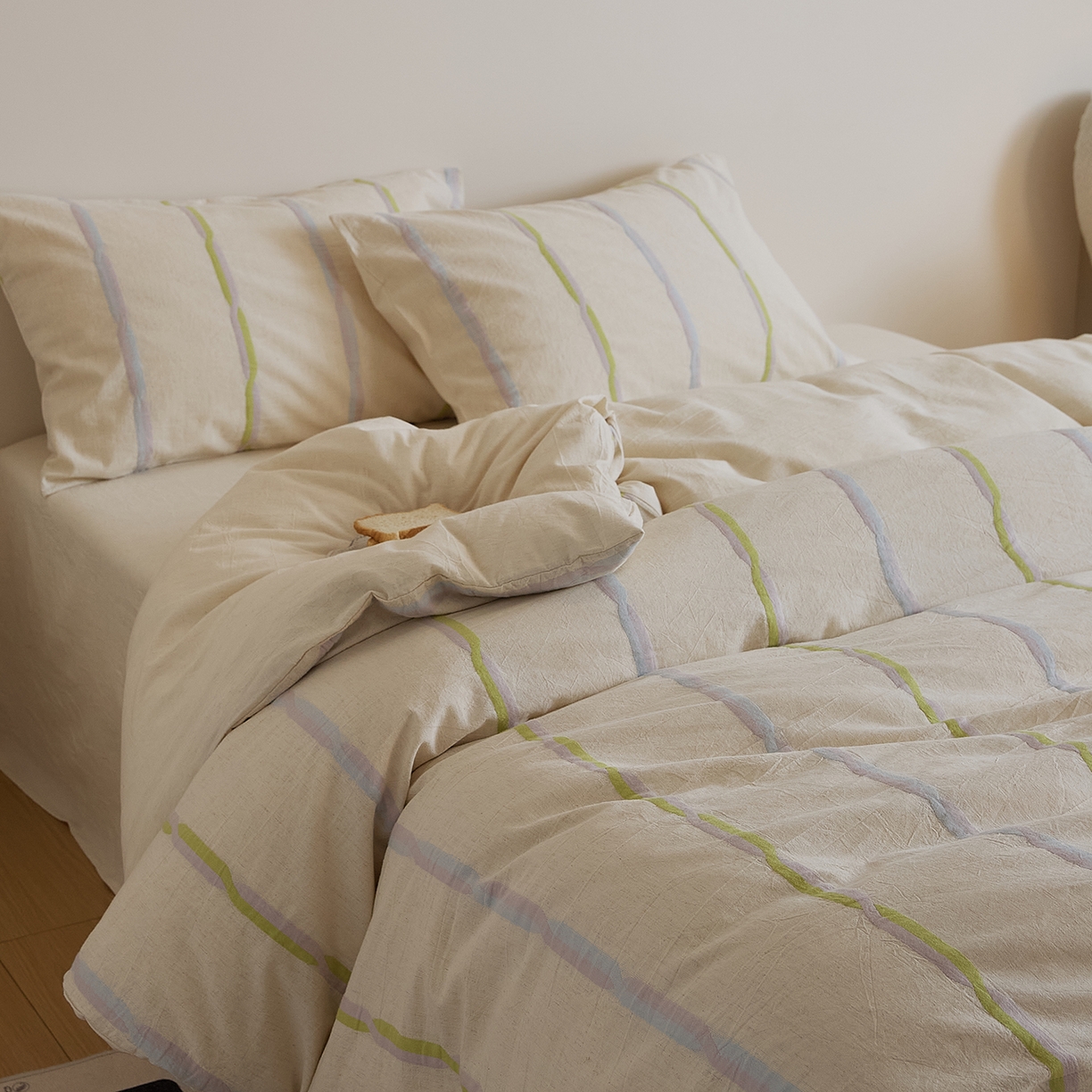 91家纺网 家纺一手货源 找家纺 原研家居 2025新款棉麻色织条纹系列四件套 棉麻绿条