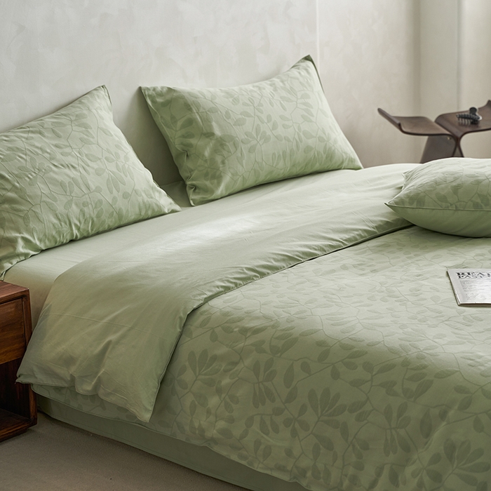 91家纺网 家纺一手货源 找家纺 宜代光年 2025新款三层纱60s水洗棉提花系列四件套 叶繁-绿