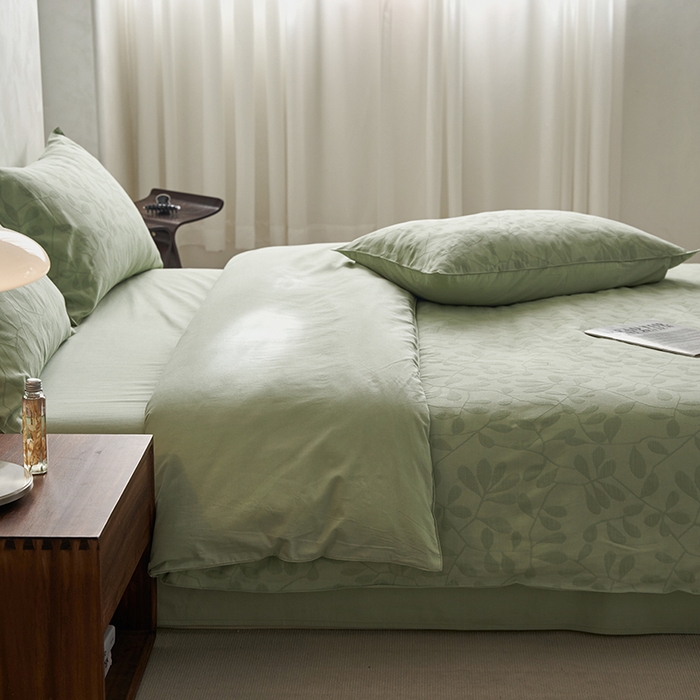 91家纺网 家纺一手货源 找家纺 宜代光年 2025新款三层纱60s水洗棉提花系列四件套 叶繁-绿