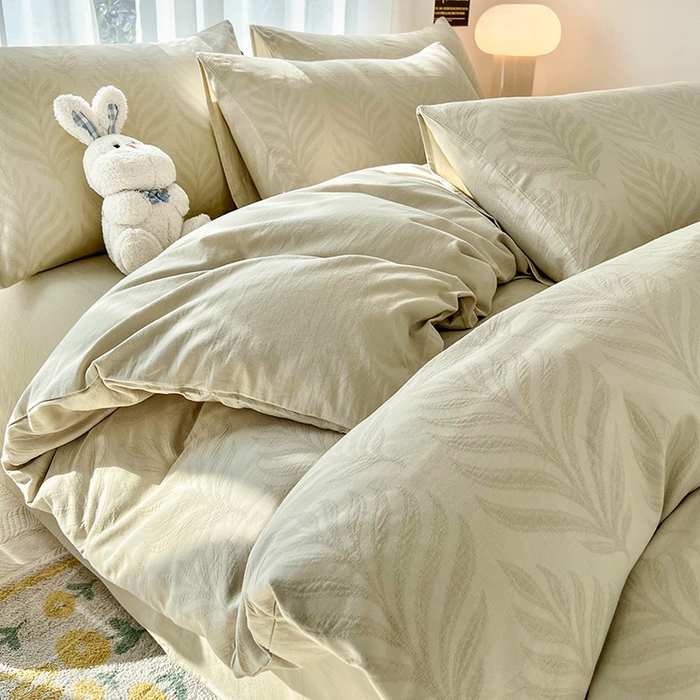 91家纺网 家纺一手货源 找家纺 宜代光年 2025新款三层纱60s水洗棉提花系列四件套 叶之舞