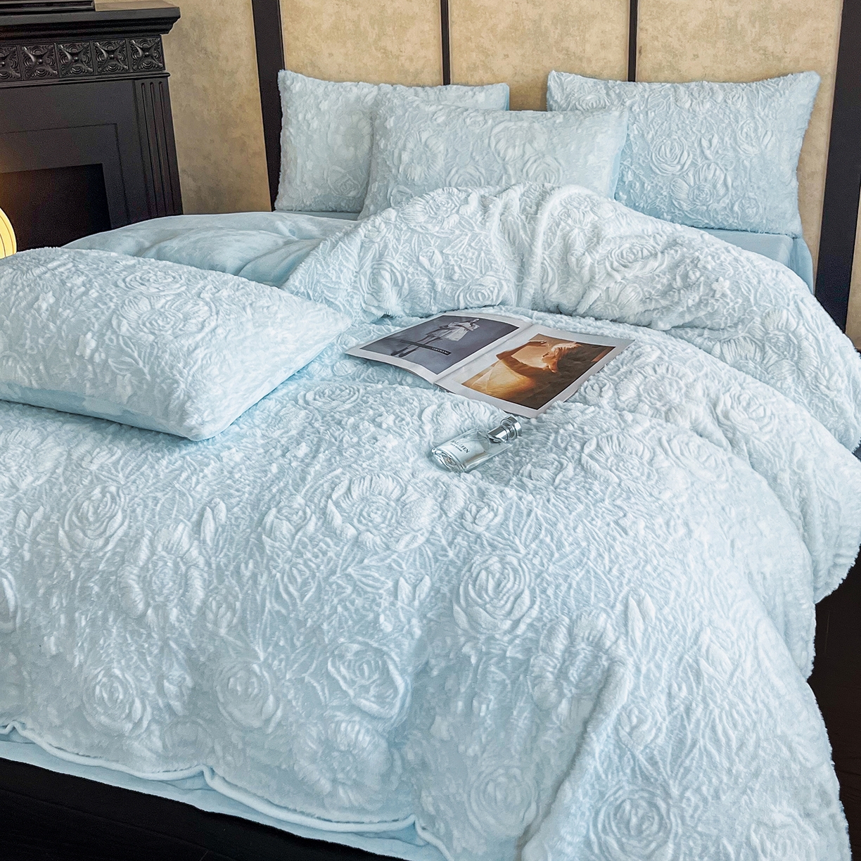 91家纺网 家纺一手货源 找家纺 （总）畅畅家纺 2025新款冬季立体烂花兔毛绒床单床笠四件套-佳人有约系列