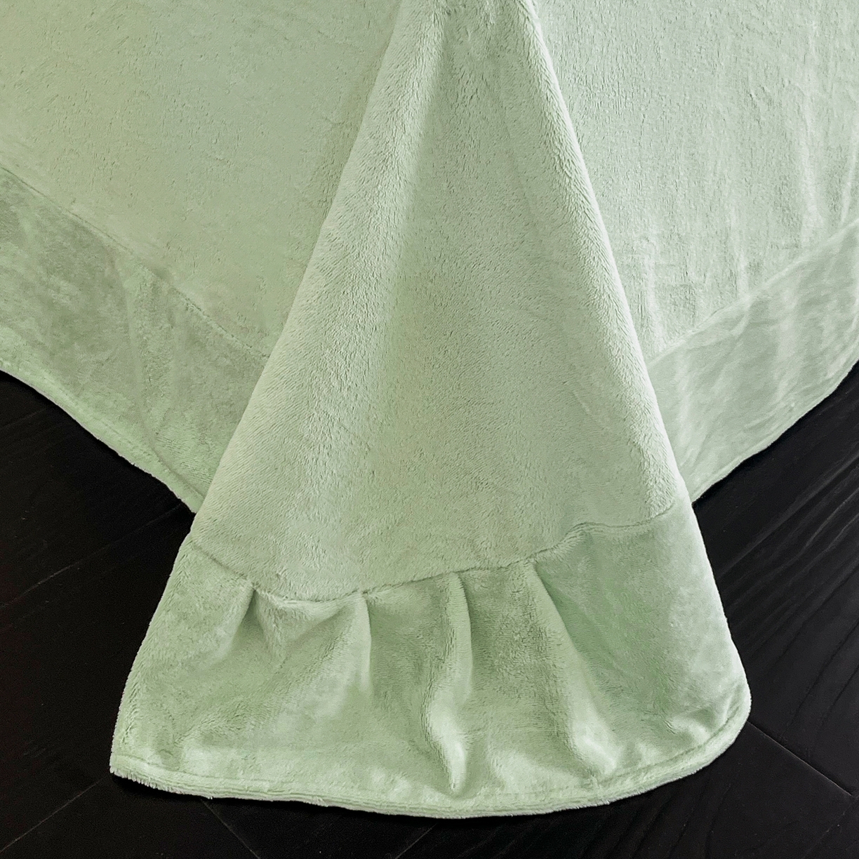 91家纺网 家纺一手货源 找家纺 畅畅家纺 2025新款冬季立体烂花兔毛绒床单床笠四件套-佳人有约系列 佳人有约-青柠绿