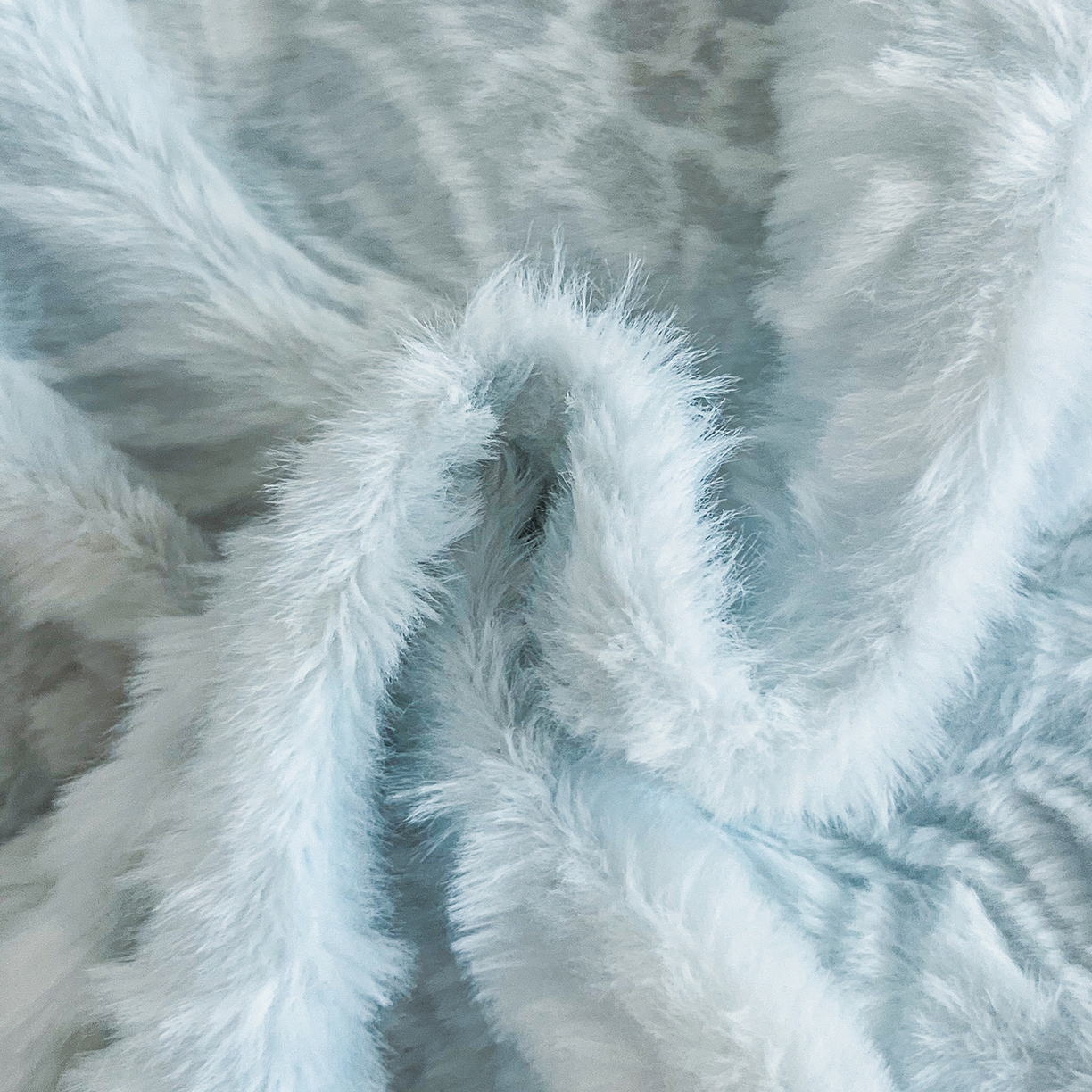 91家纺网 家纺一手货源 找家纺 畅畅家纺 2025新款冬季立体烂花兔毛绒床单床笠四件套-佳人有约系列 佳人有约-浅蓝