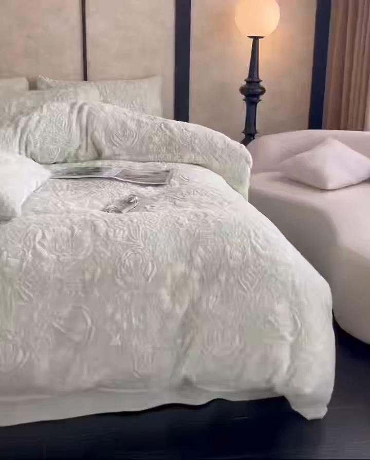 91家纺网 家纺一手货源 找家纺 畅畅家纺 2025新款冬季立体烂花兔毛绒床单床笠四件套-佳人有约系列 佳人有约-青柠绿