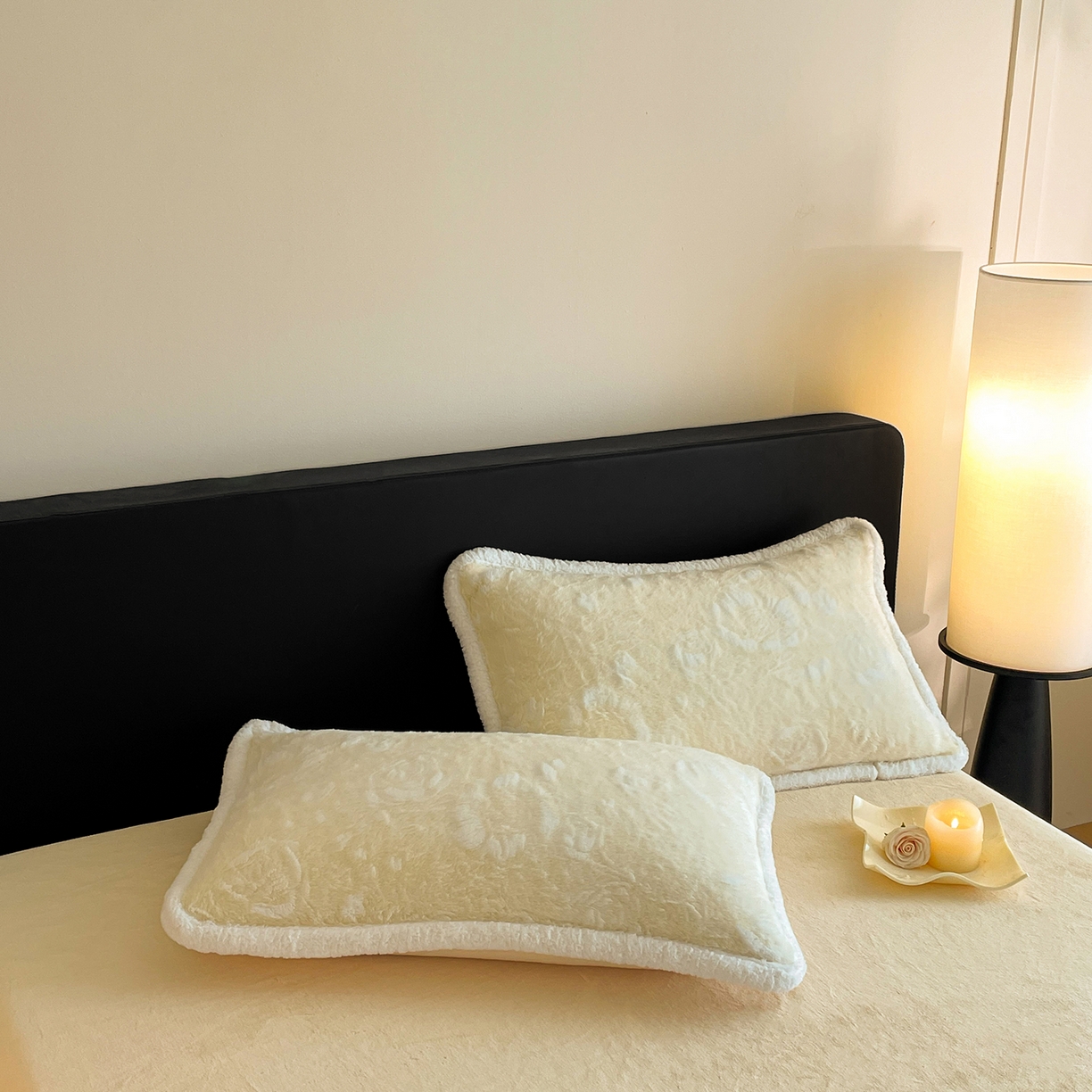 91家纺网 家纺一手货源 找家纺 （总）畅畅家纺 2025新款立体烂花兔毛包边款四件套-经典玫瑰系列