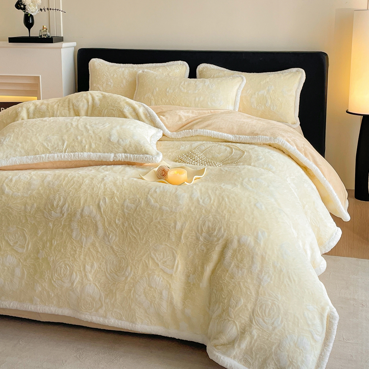 91家纺网 家纺一手货源 找家纺 （总）畅畅家纺 2025新款立体烂花兔毛包边款四件套-经典玫瑰系列