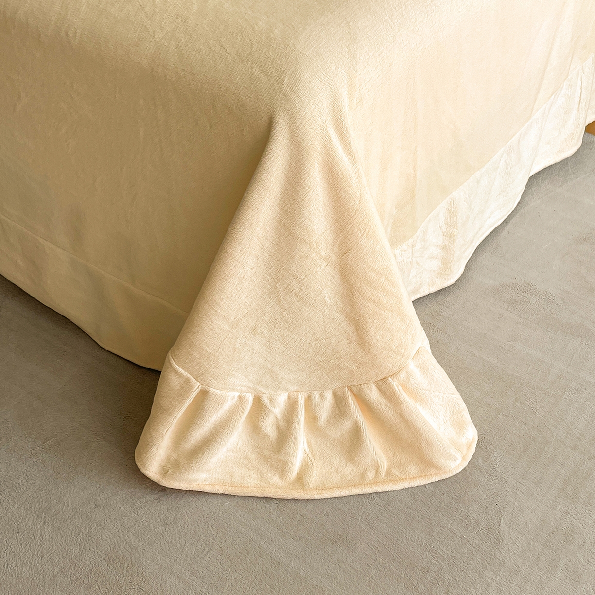 91家纺网 家纺一手货源 找家纺 （总）畅畅家纺 2025新款立体烂花兔毛包边款四件套-经典玫瑰系列