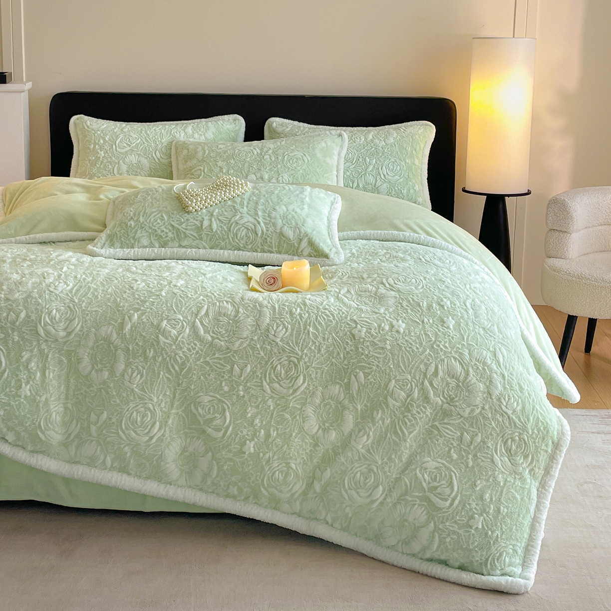 91家纺网 家纺一手货源 找家纺 畅畅家纺 2025新款立体烂花兔毛包边款四件套-经典玫瑰系列 经典玫瑰-青柠绿