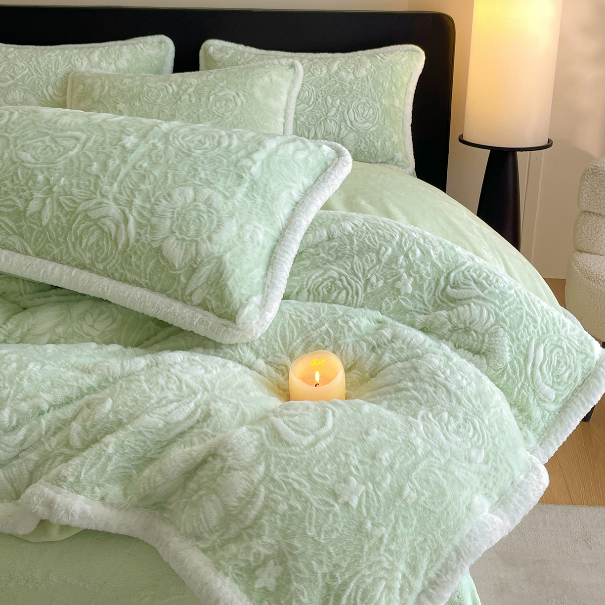 91家纺网 家纺一手货源 找家纺 畅畅家纺 2025新款立体烂花兔毛包边款四件套-经典玫瑰系列 经典玫瑰-青柠绿