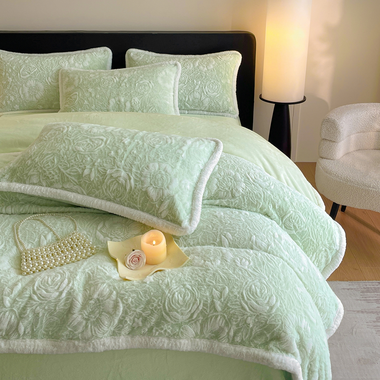 91家纺网 家纺一手货源 找家纺 畅畅家纺 2025新款立体烂花兔毛包边款四件套-经典玫瑰系列 经典玫瑰-青柠绿