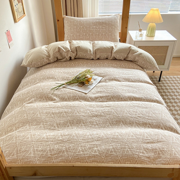 91家纺网 家纺一手货源 找家纺 宜代光年 2025新款60S水洗棉提花学生季三件套 岸堤-米