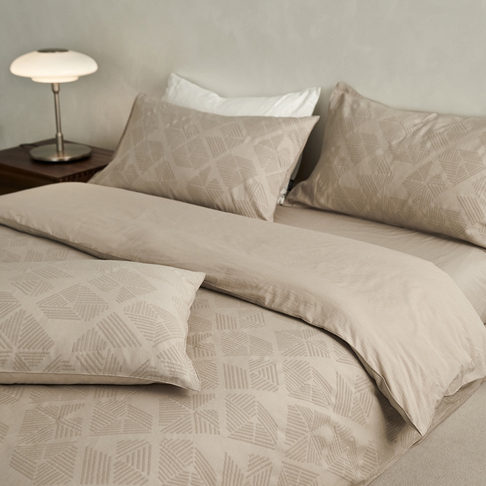 91家纺网 家纺一手货源 找家纺 宜代光年 2025新款60s水洗棉提花系列四件套 卡曼