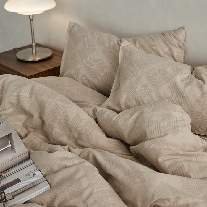 91家纺网 家纺一手货源 找家纺 宜代光年 2025新款60s水洗棉提花系列四件套 卡曼