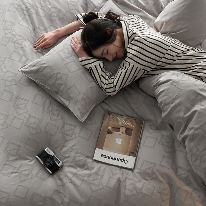 91家纺网 家纺一手货源 找家纺 宜代光年 2025新款60s水洗棉提花系列四件套 镜像