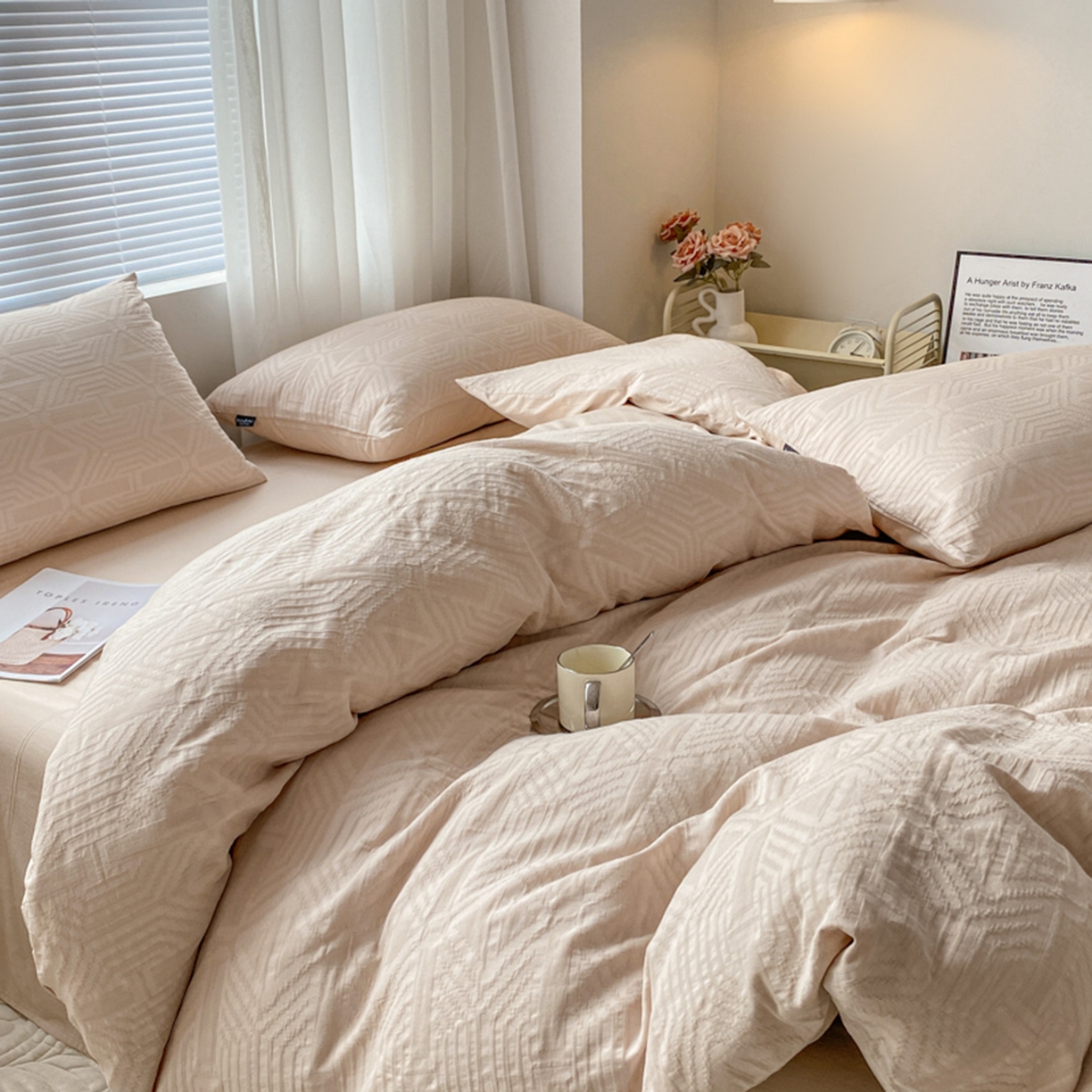 91家纺网 家纺一手货源 找家纺 宜代光年 2025新款60s水洗棉提花系列四件套 艾迪-咖