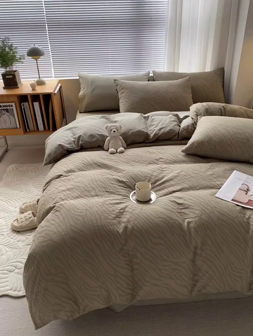 91家纺网 家纺一手货源 找家纺 （总）宜代光年 2025新款60s水洗棉提花系列四件套