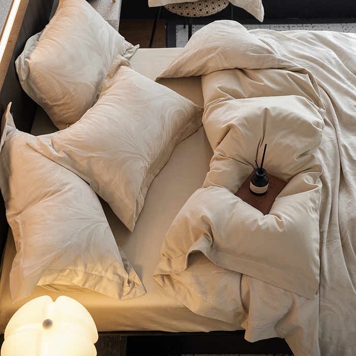 91家纺网 家纺一手货源 找家纺 （总）宜代光年 2025新款亚麻大提花贡缎磨毛四件套-拼角款