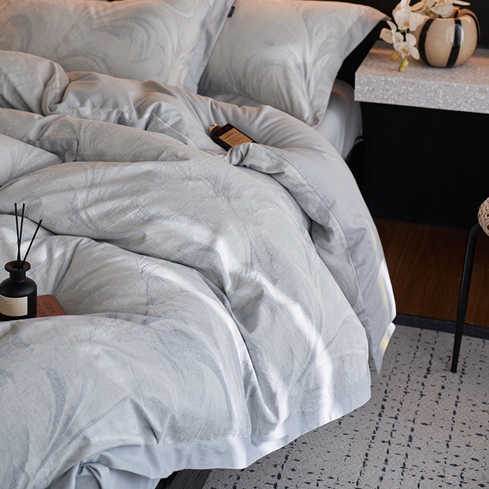 91家纺网 家纺一手货源 找家纺 宜代光年 2025新款亚麻大提花贡缎磨毛四件套-拼角款 云千-鲜蓝