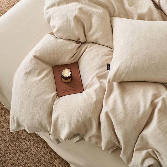 91家纺网 家纺一手货源 找家纺 宜代光年 2025新款亚麻大提花贡缎磨毛四件套-侘寂风 斑驳-米麻