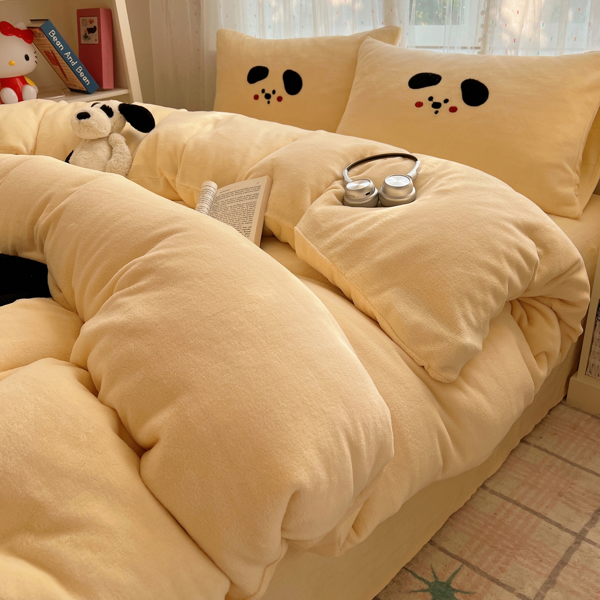 91家纺网 家纺一手货源 找家纺 顾里家纺 2025新款可爱表情包毛巾绣牛奶绒四件套 大耳狗