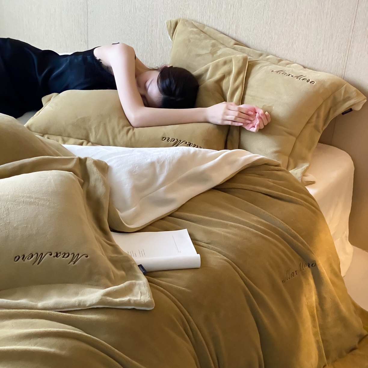 91家纺网 家纺一手货源 找家纺 馨蕊家居 2025秋冬新款轻奢煦暖绒系列-绒云舒（券后控价238/258) 云舒-淡盐杏