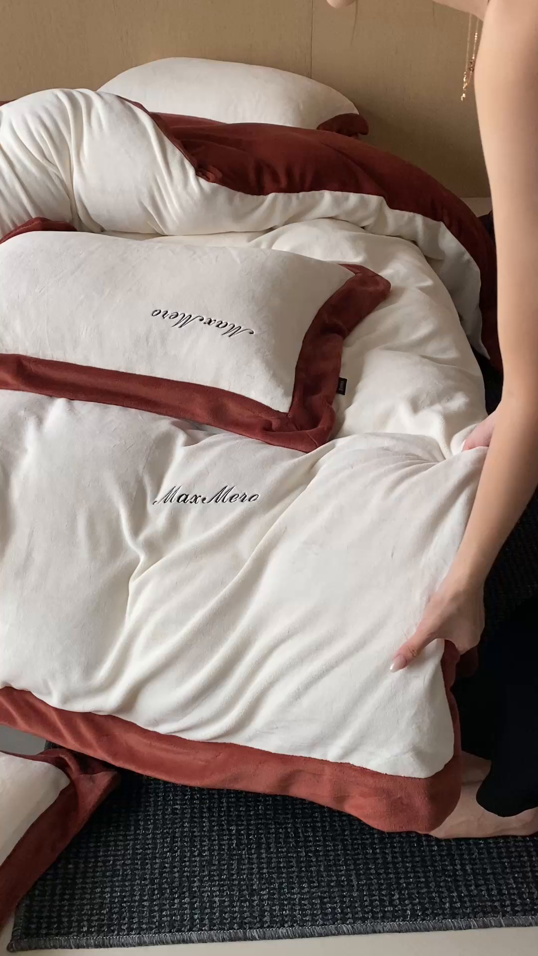 91家纺网 家纺一手货源 找家纺 馨蕊家居 2025秋冬新款轻奢煦暖绒系列-绒云舒（券后控价238/258) 云舒-栗子咖