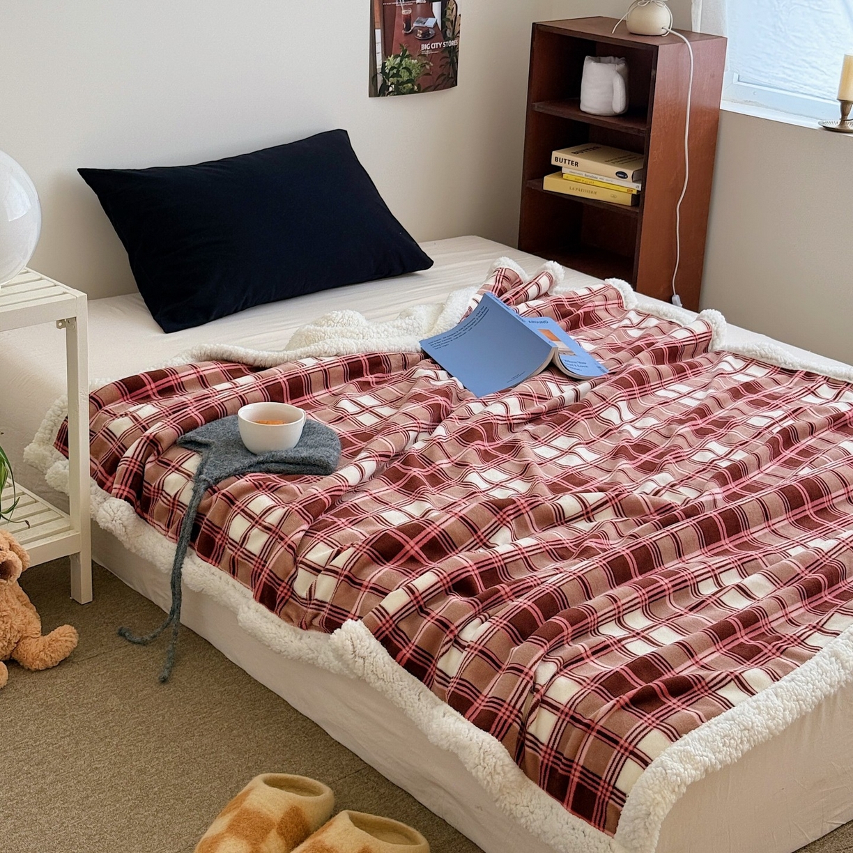 91家纺网 家纺一手货源 找家纺 顾里家纺 2025新款复古格系羊羔绒毯毯子（70*100cm会员11元 100*150cm会员19元 150*200cm会员34元 200*230cm会员43元） 苏格物语