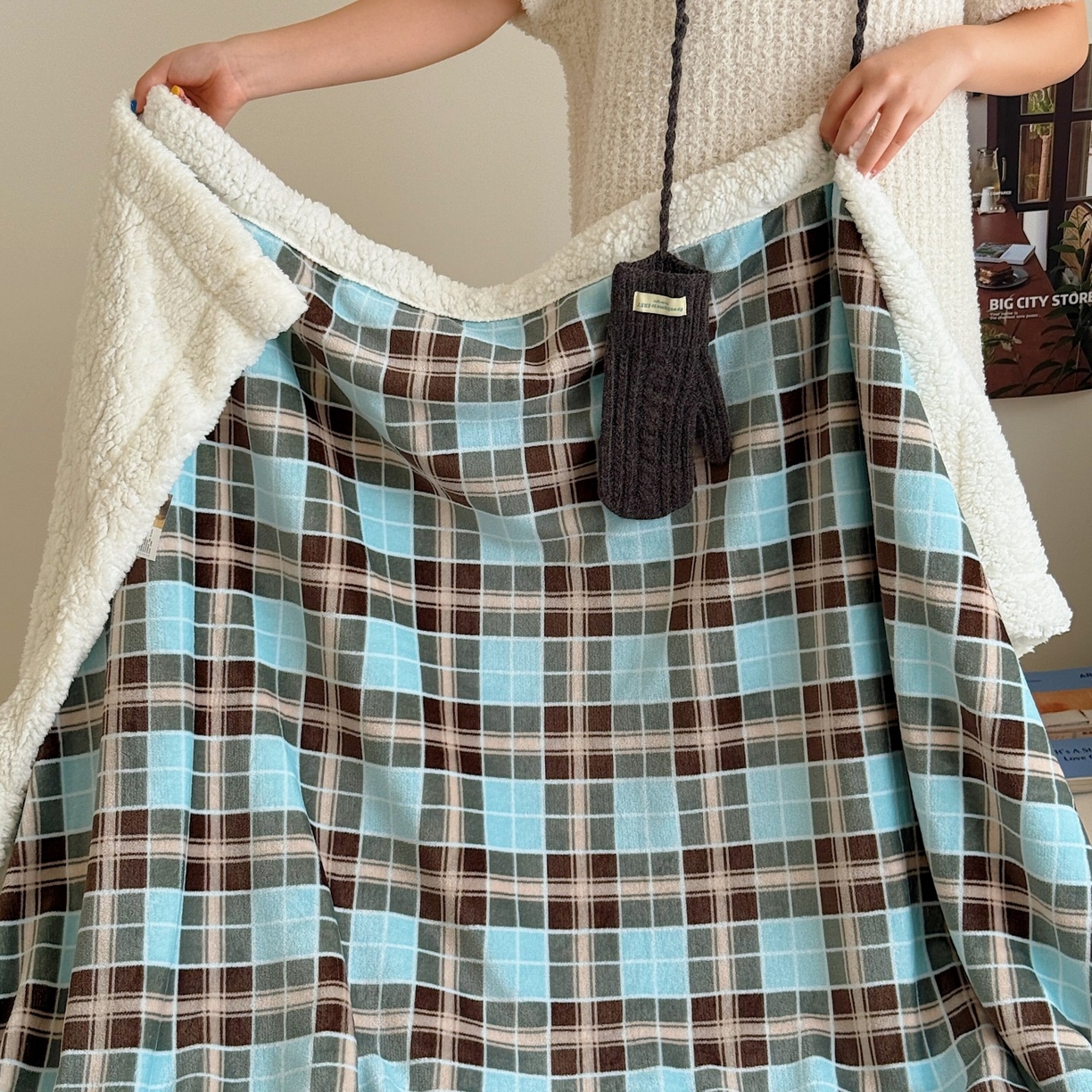 91家纺网 家纺一手货源 找家纺 顾里家纺 2025新款复古格系羊羔绒毯毯子（70*100cm会员11元 100*150cm会员19元 150*200cm会员34元 200*230cm会员43元） 薄荷甜巧