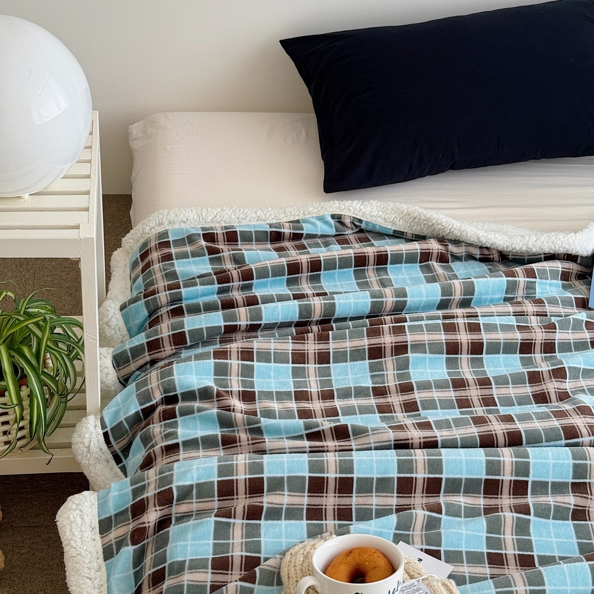 91家纺网 家纺一手货源 找家纺 顾里家纺 2025新款复古格系羊羔绒毯毯子（70*100cm会员11元 100*150cm会员19元 150*200cm会员34元 200*230cm会员43元） 薄荷甜巧