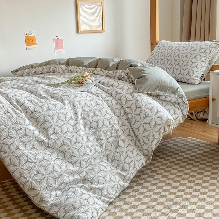 91家纺网 家纺一手货源 找家纺 宜代光年 2025新款60S水洗棉提花学生季三件套 雪片花-绿灰