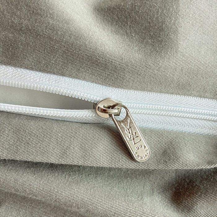 91家纺网 家纺一手货源 找家纺 宜代光年 2025新款60S水洗棉提花学生季三件套 雪片花-绿灰