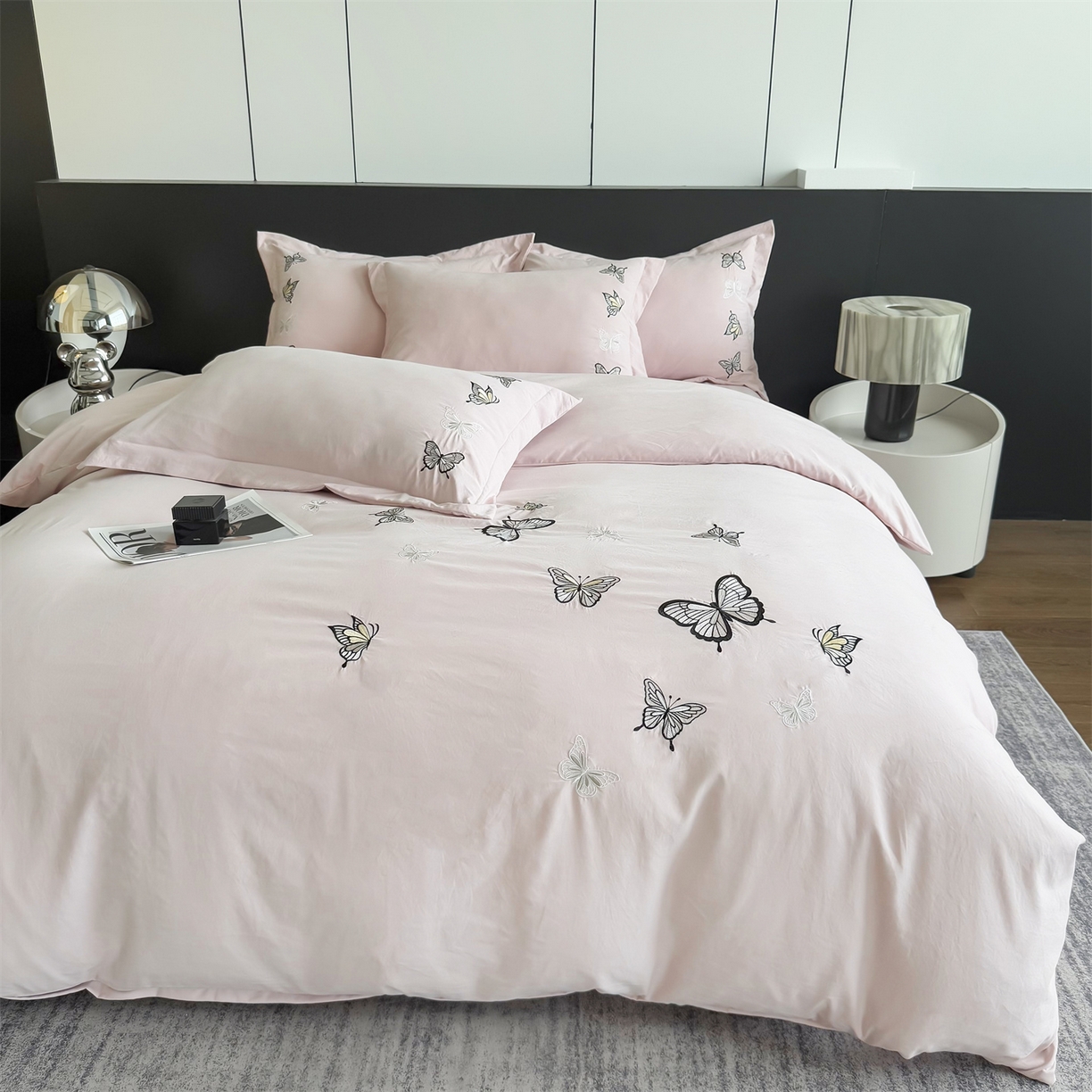 91家纺网 家纺一手货源 找家纺 （总）恋绒家纺 2025新款锦棉加厚磨毛亲肤棉纯色刺绣四件套