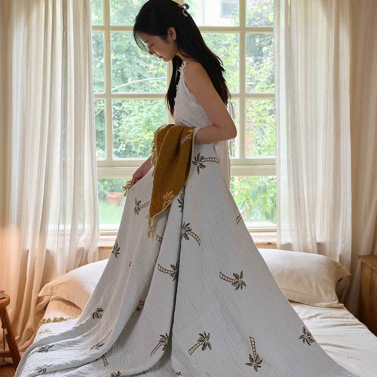 91家纺网 家纺一手货源 找家纺 沐瑟家纺 2025新款亲肤全棉纱布盖毯毯子 椰树-白色