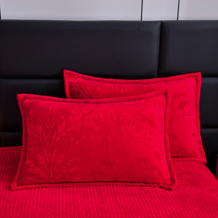 91家纺网 家纺一手货源 找家纺 星窝家纺 2025新款雕花绒床盖四件套 控价标准139（直播拼多多淘宝） 灵动大红