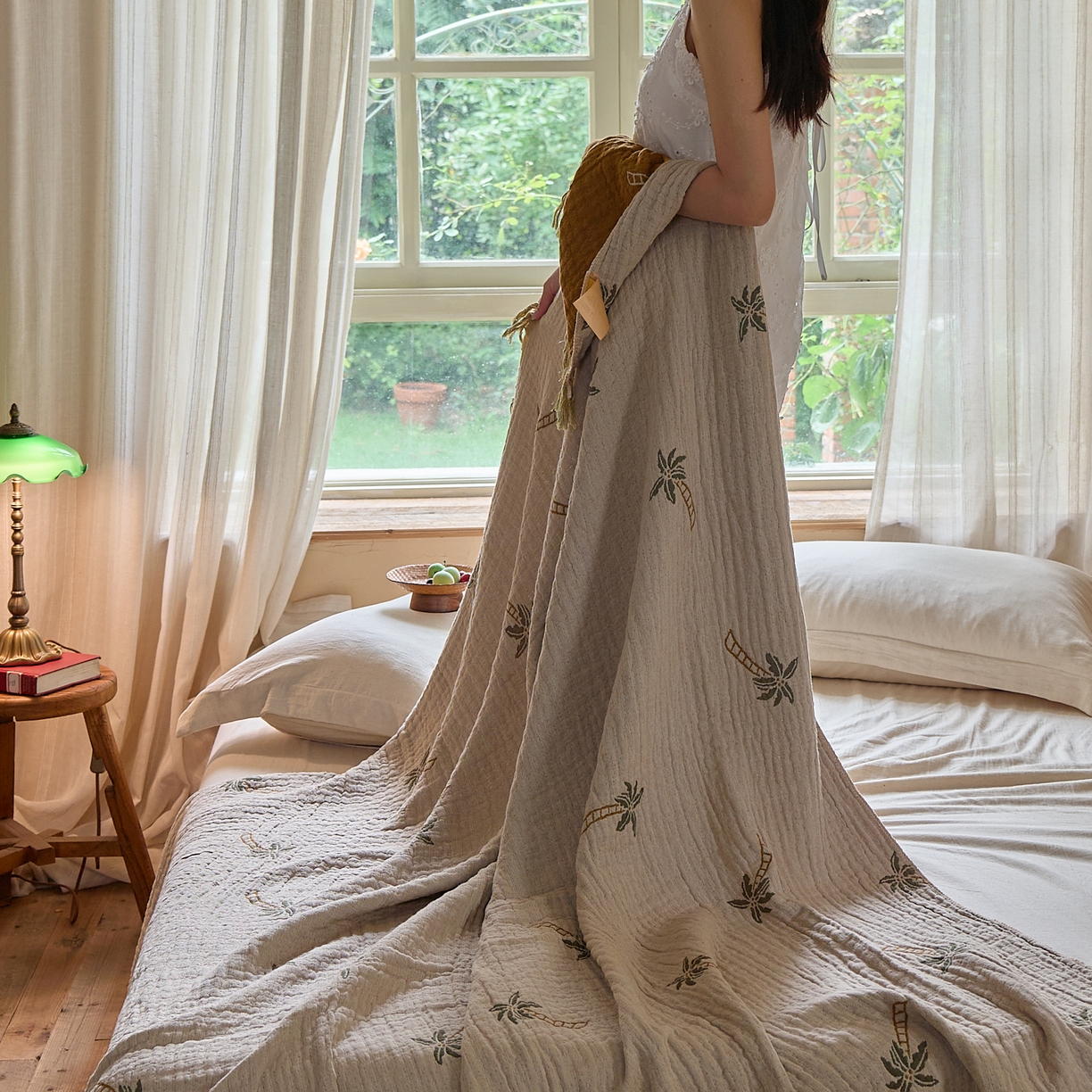 91家纺网 家纺一手货源 找家纺 沐瑟家纺 2025新款亲肤全棉纱布盖毯毯子 椰树-咖色