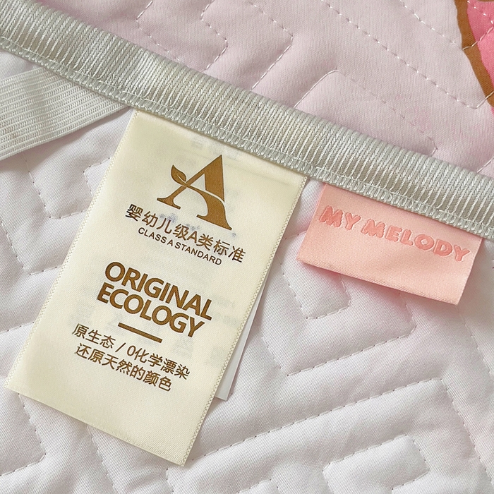 91家纺网 家纺一手货源 找家纺 艾兜坊 2025新款三丽鸥水洗棉夹棉床裙 木马美乐蒂