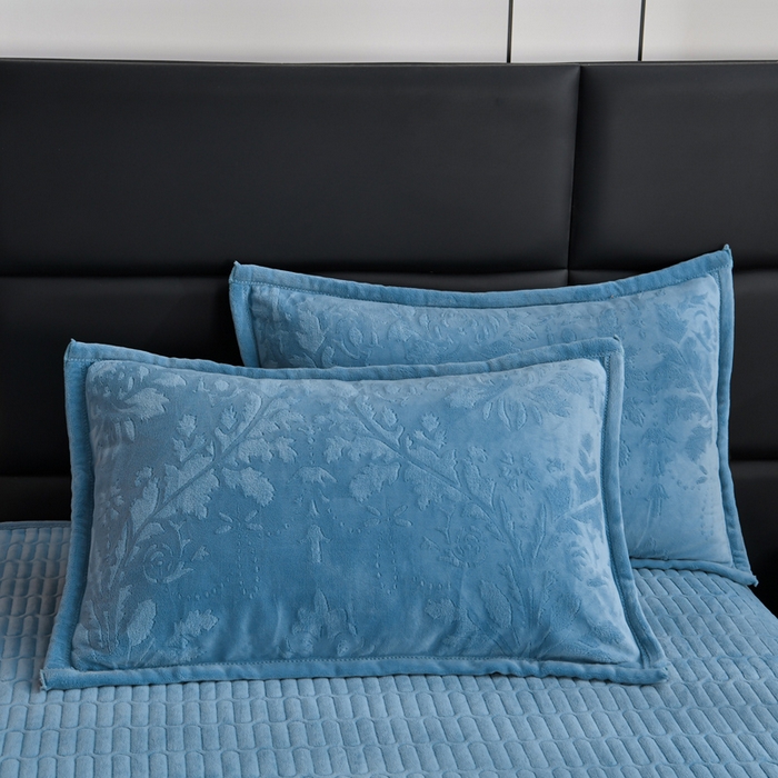 91家纺网 家纺一手货源 找家纺 星窝家纺 2025新款雕花绒床盖四件套 控价标准139（直播拼多多淘宝） 灵动蓝