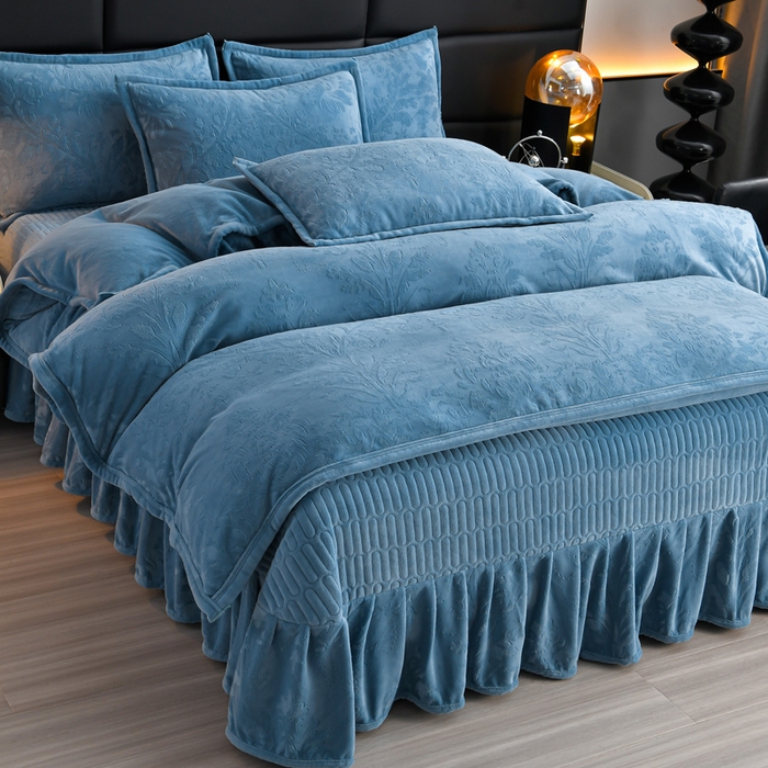 91家纺网 家纺一手货源 找家纺 星窝家纺 2025新款雕花绒床盖四件套 控价标准139（直播拼多多淘宝） 灵动蓝