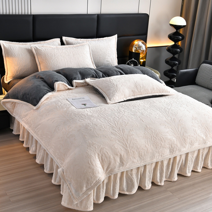 91家纺网 家纺一手货源 找家纺 星窝家纺 2025新款雕花绒床盖四件套 控价标准139（直播拼多多淘宝） 灵动奶白+深灰