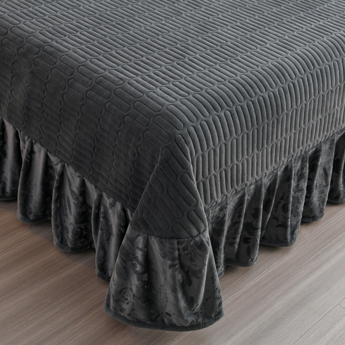 91家纺网 家纺一手货源 找家纺 星窝家纺 2025新款雕花绒床盖四件套 控价标准139（直播拼多多淘宝） 灵动烟灰