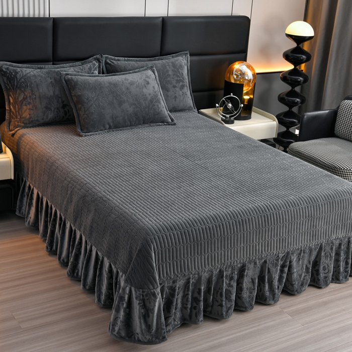 91家纺网 家纺一手货源 找家纺 星窝家纺 2025新款雕花绒床盖四件套 控价标准139（直播拼多多淘宝） 灵动烟灰