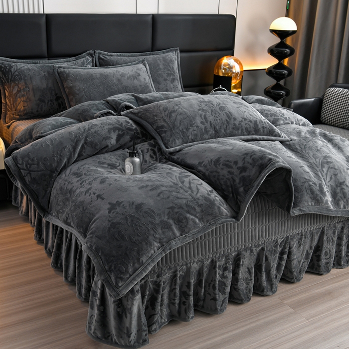 91家纺网 家纺一手货源 找家纺 星窝家纺 2025新款雕花绒床盖四件套 控价标准139（直播拼多多淘宝） 灵动烟灰