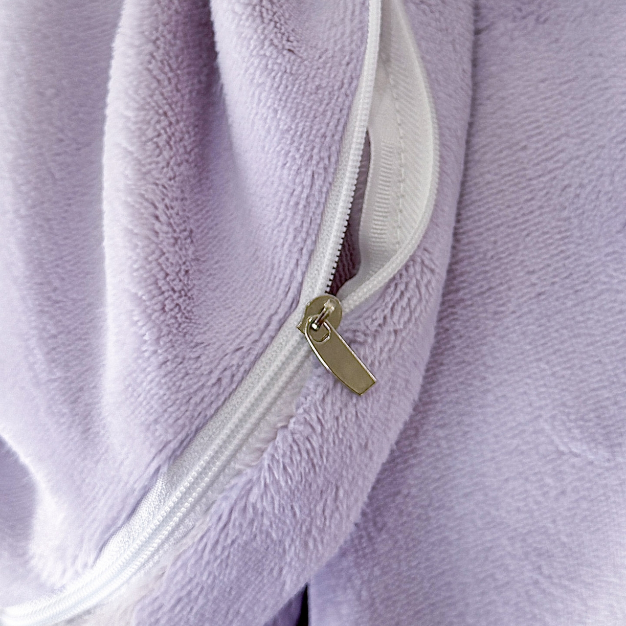 91家纺网 家纺一手货源 找家纺 博纳家纺 2025新款230克雕花绒法式花边刺绣加厚牛奶绒四件套-花海 控价劵后248（严格按控价来） 花海-浅紫