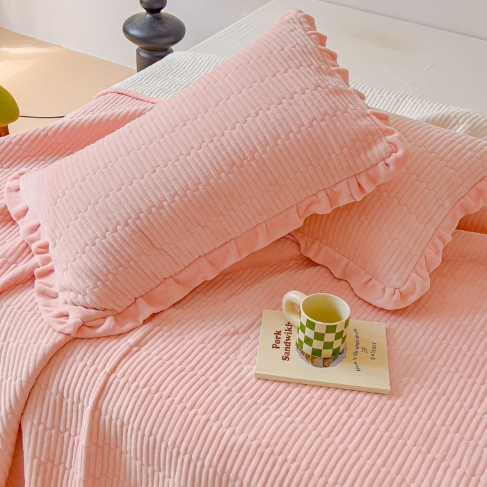 91家纺网 家纺一手货源 找家纺 （总）乐野家居 2025新款A类加厚素色牛奶绒床盖系列