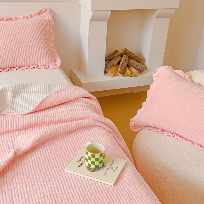 91家纺网 家纺一手货源 找家纺 （总）乐野家居 2025新款A类加厚素色牛奶绒床盖系列