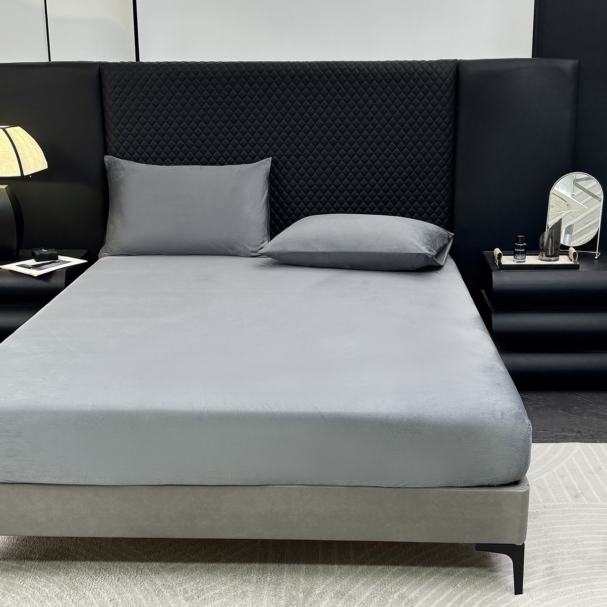 91家纺网 家纺一手货源 找家纺 馨乐家纺 2025新款简约时尚纯色水晶绒床笠 深灰