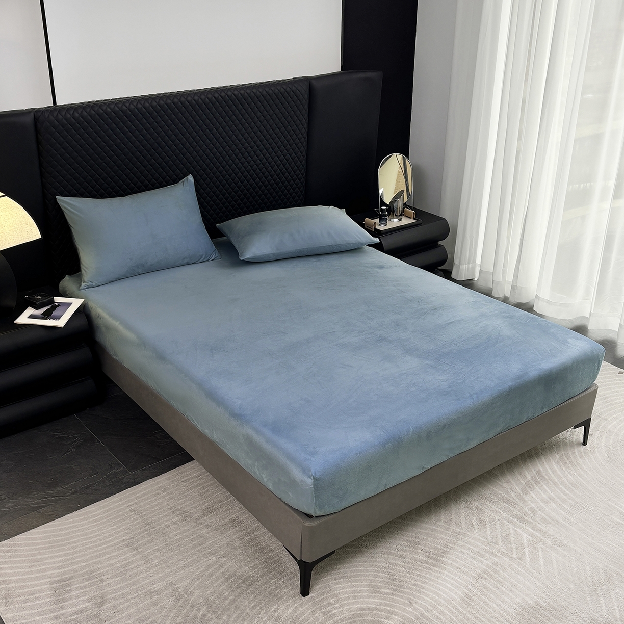 91家纺网 家纺一手货源 找家纺 馨乐家纺 2025新款简约时尚纯色水晶绒床笠 浅蓝